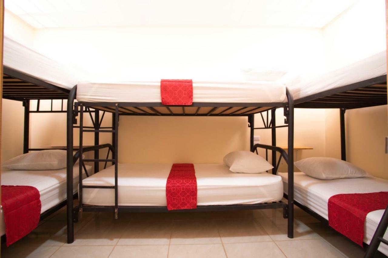 Flor De Katty Hostel Airport Río Segundo Εξωτερικό φωτογραφία